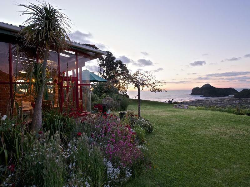 Bethells Beach Cottages Exterior foto